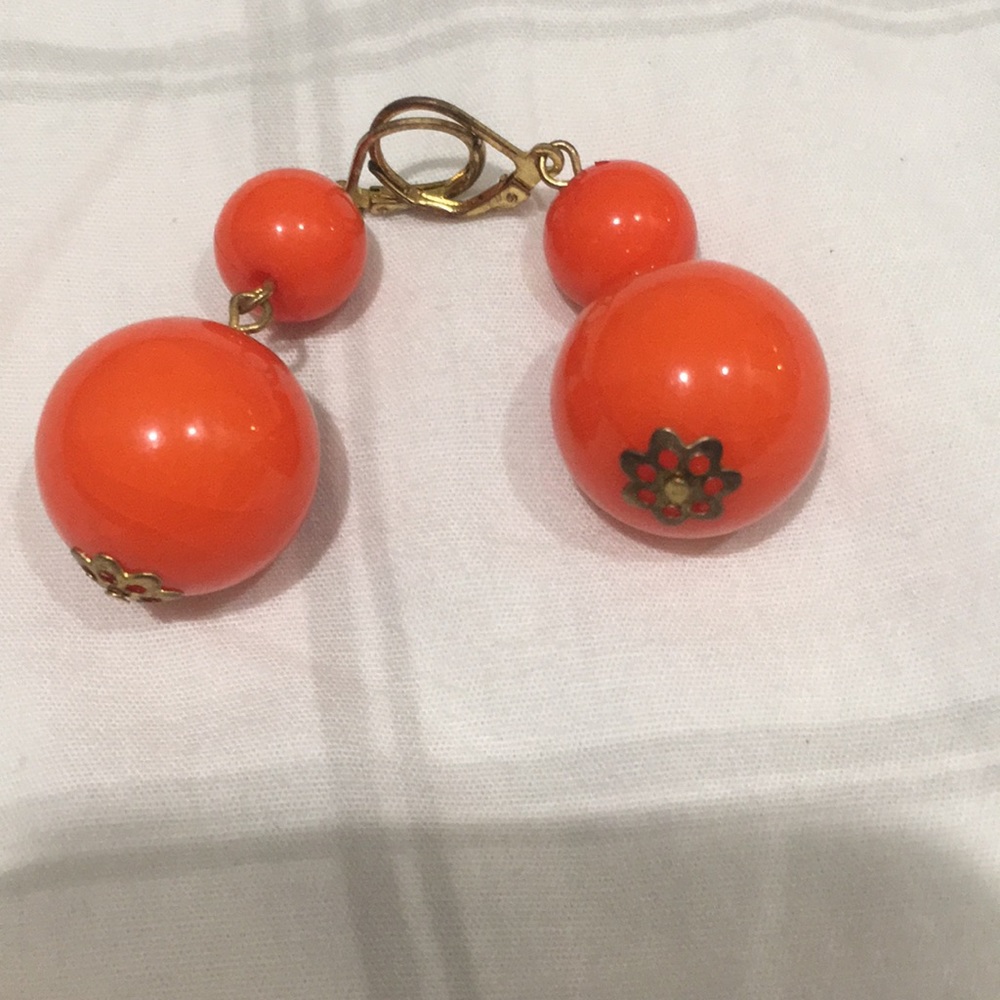🌸 3/13 bundle sale- Orange earrings